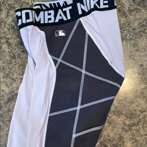 Nike Pro Combat Baseball Sliders